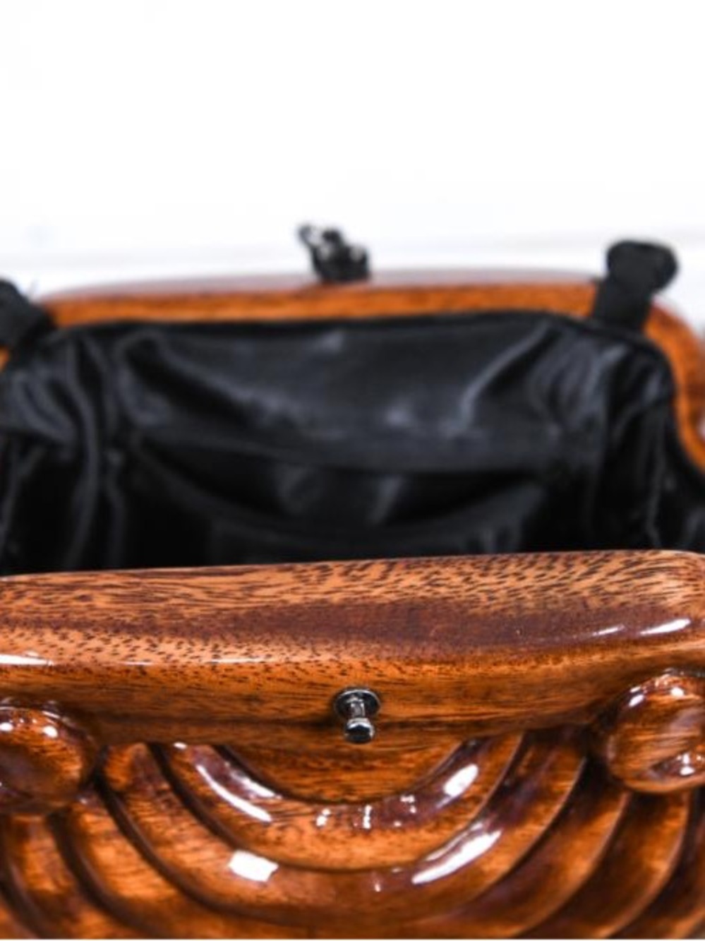 Timmy Woods Brown Carved Wood-Effect Shoulder Bag with Black Tassel - Picture 4 of 6